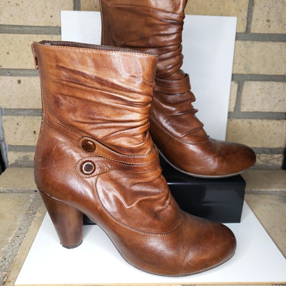 Miz Mooz heeled zip-up leather boots